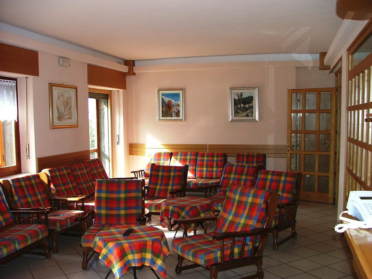 Hotel Miravidi 拉马格德莱伊内 外观 照片